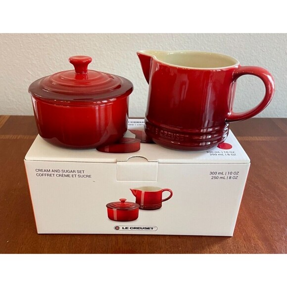 Le Creuset Stoneware Signature Cream and Sugar Set Cerise Cherry Red NEW - Picture 3 of 16